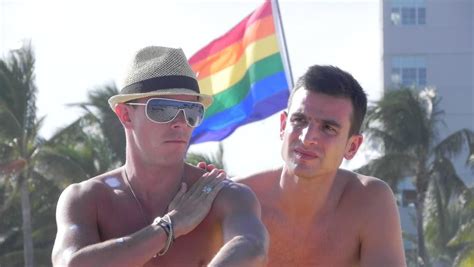 Downtown Brickell. . Scort gay en miami